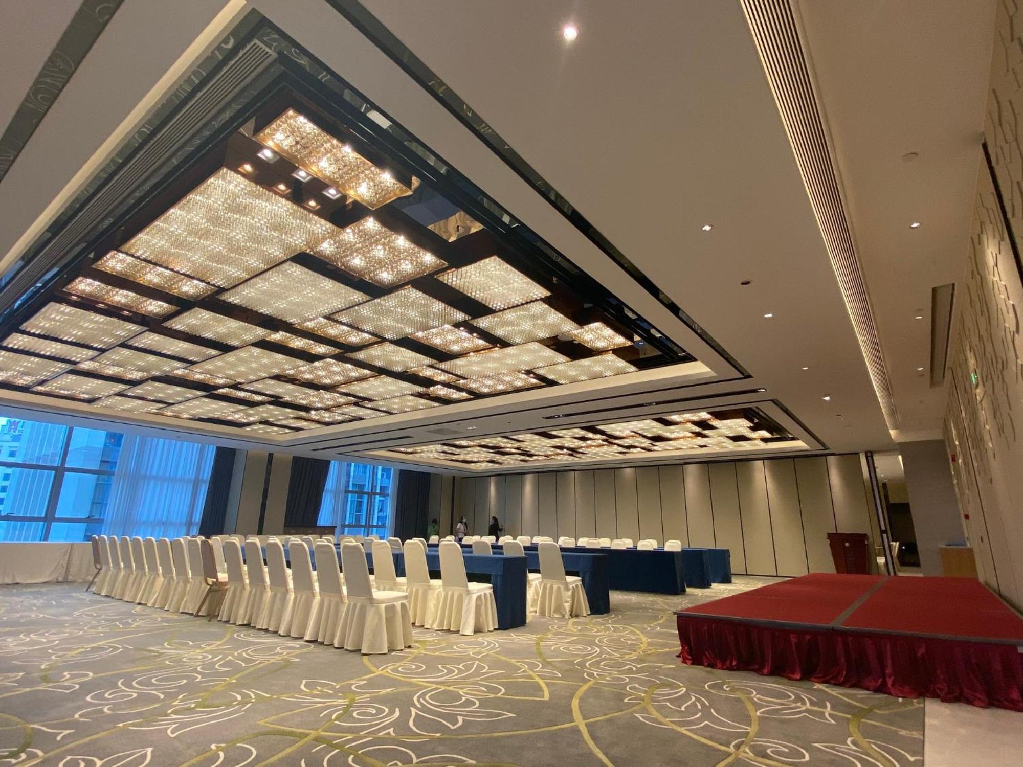 Holiday Inn Guangzhou South Lake Hotel - Ideal For Business & Leisure Luaran gambar