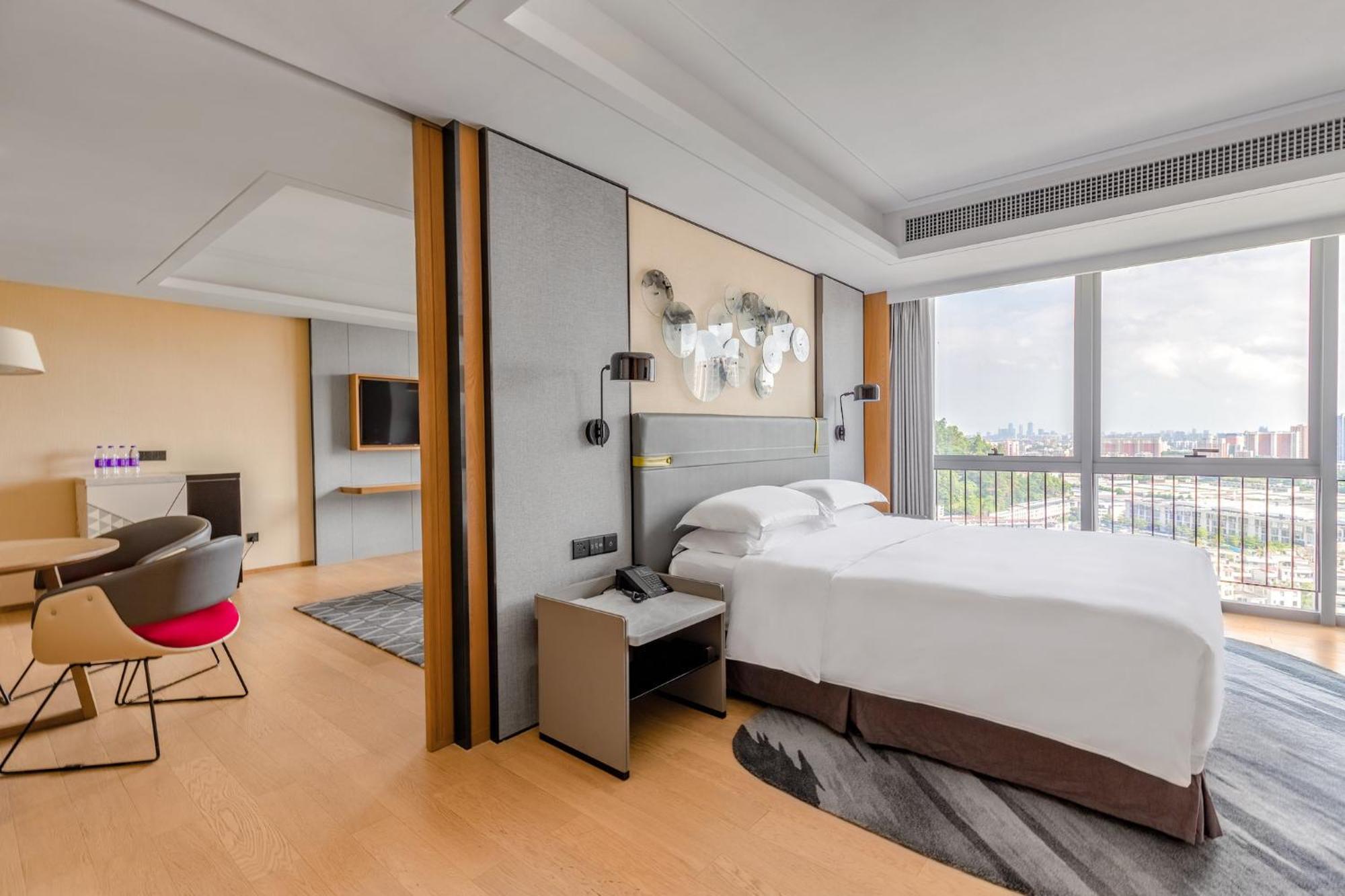 Holiday Inn Guangzhou South Lake Hotel - Ideal For Business & Leisure Luaran gambar